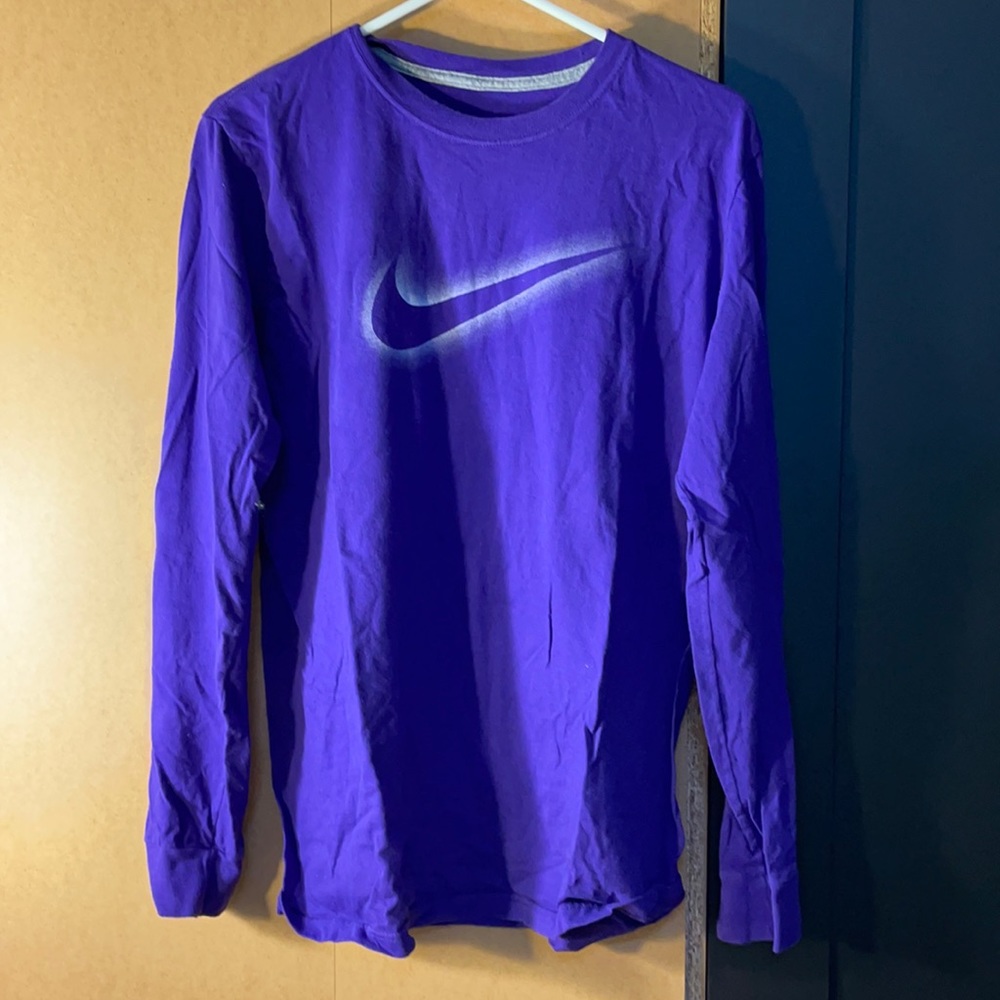 Nike long sleeve tee